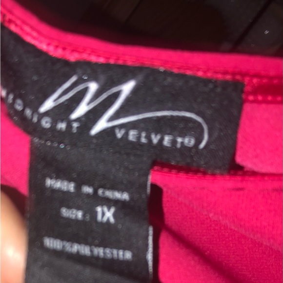 Midnight Velvet size 1x asymmetrical shirt. Pink - Picture 4 of 5